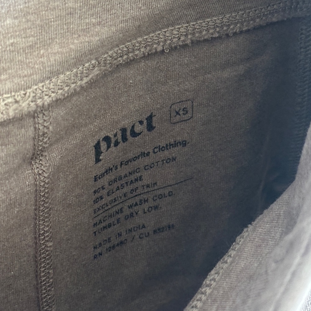 Pact Skort in Mauve Brown - Picture 3 of 4